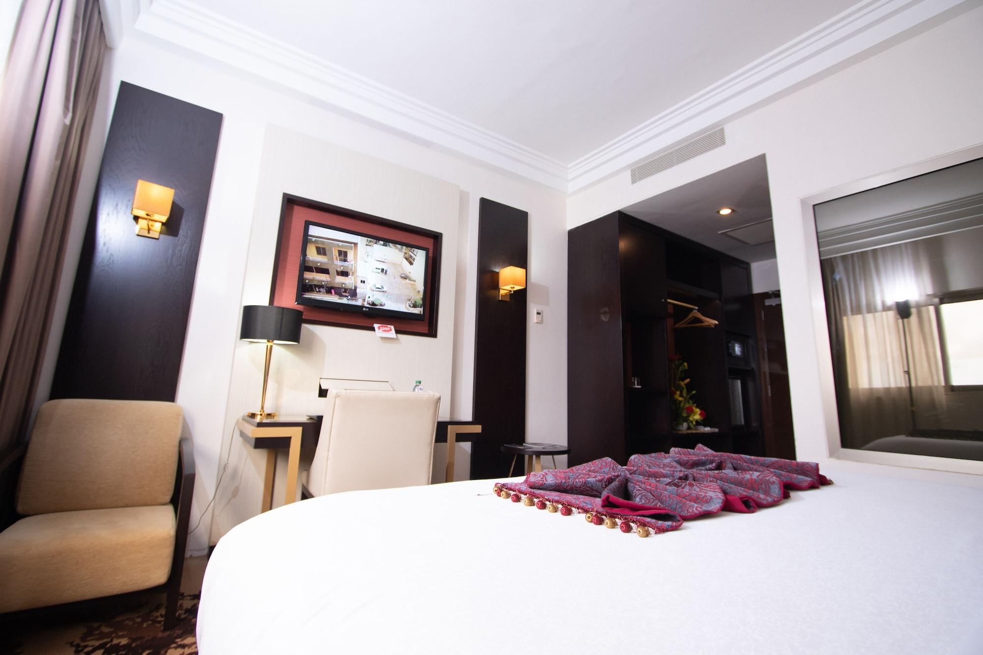 Hotel Fleur De Lys Plateau Dakar Exterior photo