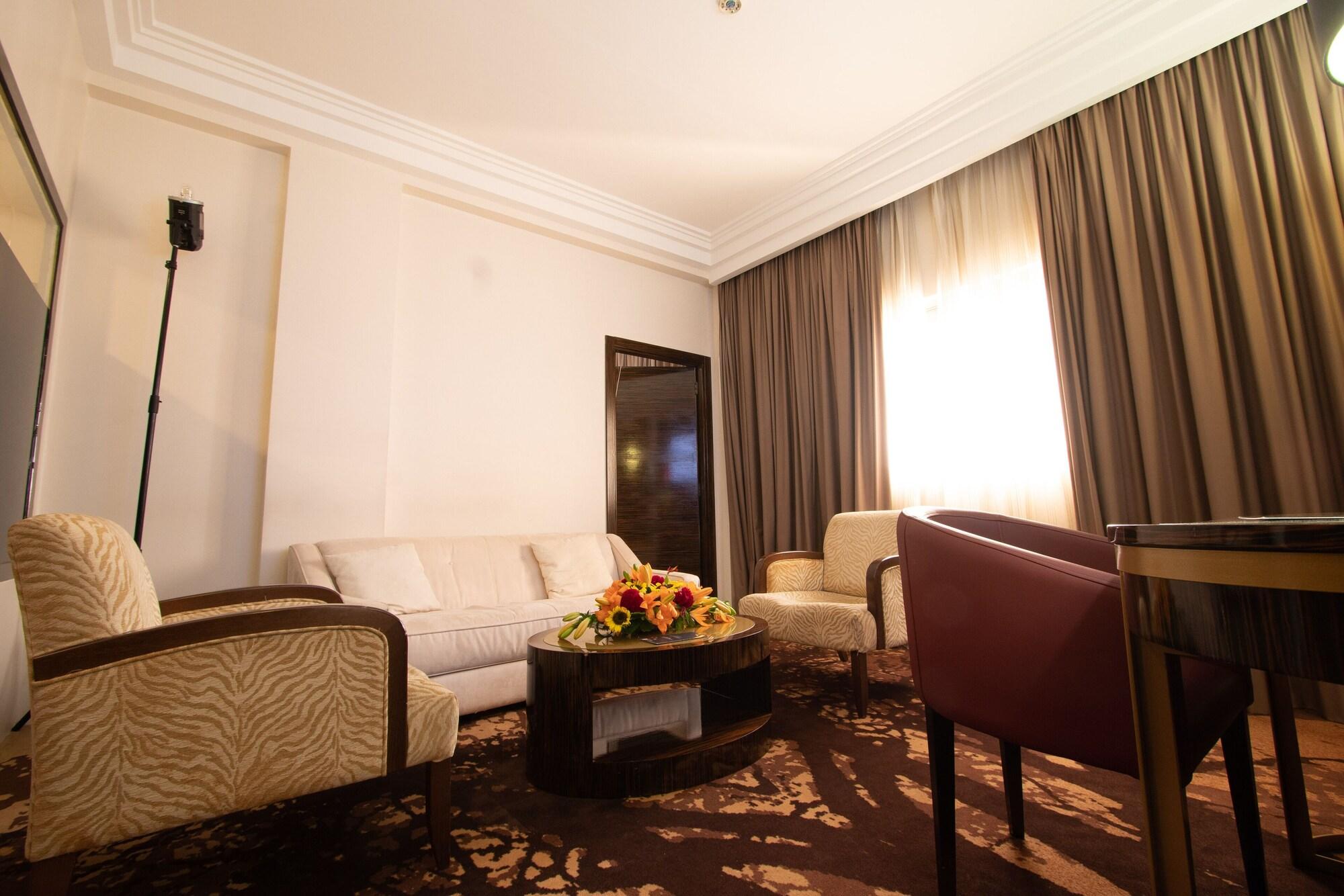 Hotel Fleur De Lys Plateau Dakar Exterior photo