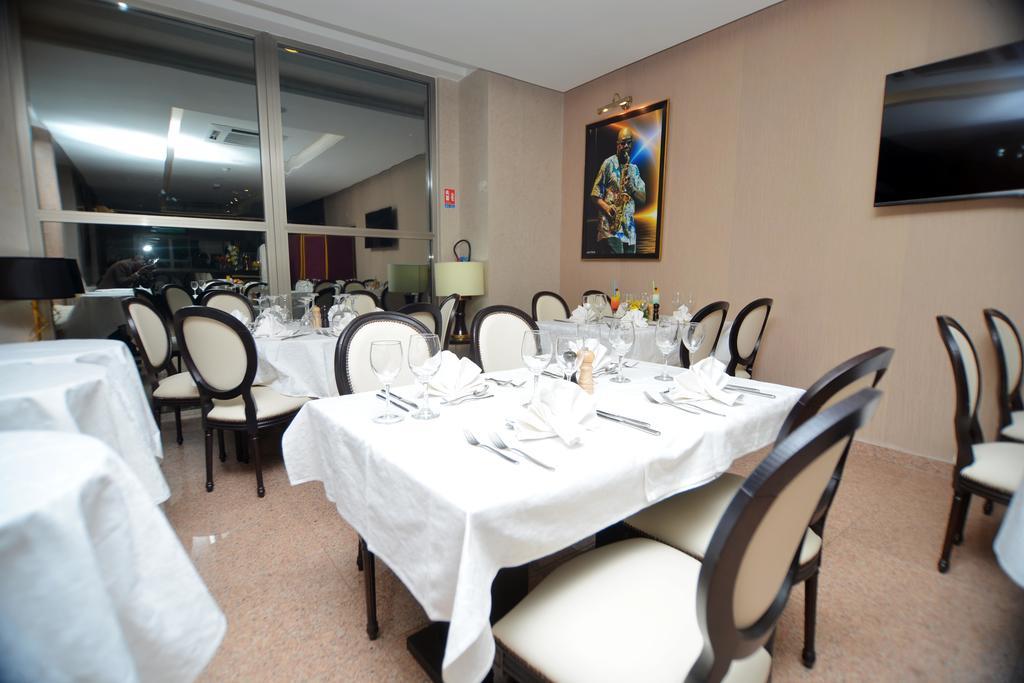Hotel Fleur De Lys Plateau Dakar Exterior photo