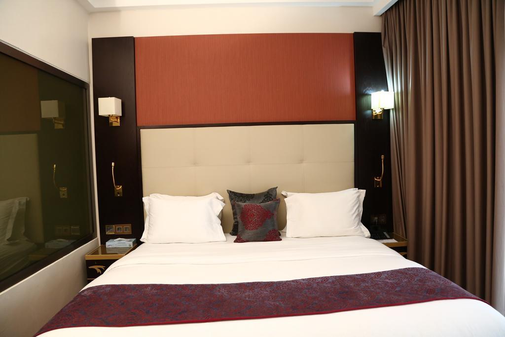 Hotel Fleur De Lys Plateau Dakar Exterior photo